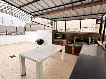 VENTA DEPARTAMENTO C/AMPLIA TERRAZA EN 2DO NIVEL, EL DERBY