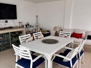 VENTA DEPARTAMENTO C/AMPLIA TERRAZA EN 2DO NIVEL, EL DERBY