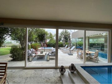 Este Departamento de 400m² en Bosque Real es la Declaración Definitiva de su Éxito y Visión de Futuro.