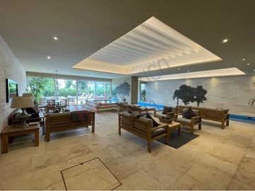 Este Departamento de 400m² en Bosque Real es la Declaración Definitiva de su Éxito y Visión de Futuro.