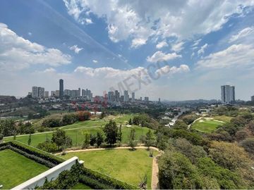 Este Departamento de 400m² en Bosque Real es la Declaración Definitiva de su Éxito y Visión de Futuro.