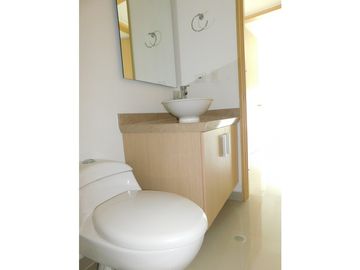 Apartamento para Venta en el Condominio Barceloneta 3 Alcobas