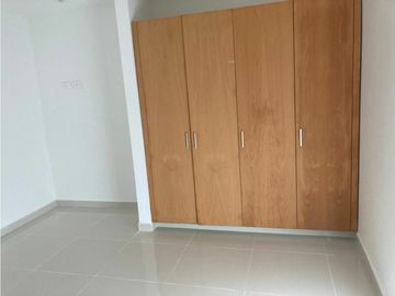 Apartamento para Venta en el Condominio Barceloneta 2 Alcobas