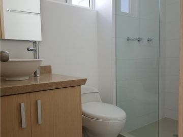 Apartamento para Venta en el Condominio Barceloneta 3 Alcobas