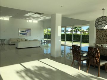 Apartamento para Venta en el Condominio Barceloneta 3 Alcobas