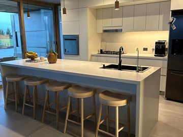 Casa en  venta al rio en Naudir- Escobar - PG