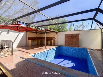 Venta Casa  4 recámaras en Margaritas Cholul ideal para oficinas