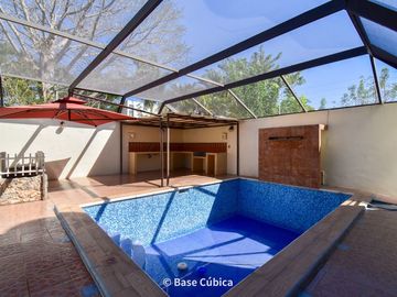 Venta Casa  4 recámaras en Margaritas Cholul ideal para oficinas