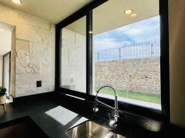 Casa en Exclusivo Condominio con Excelentes Acabado
