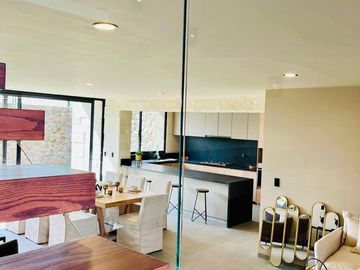 Casa en Exclusivo Condominio con Excelentes Acabado