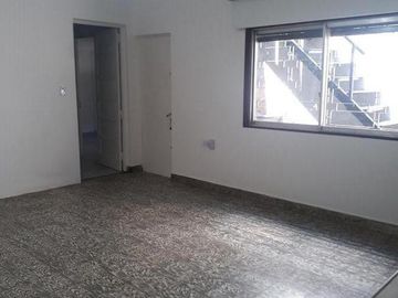 Casa 5 ambientes en venta en  Quilmes Oeste