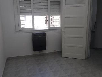Casa 5 ambientes en venta en  Quilmes Oeste
