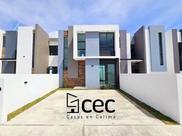 CASA 2 PLANTAS, 2 RECÁMARAS, 2.5 BAÑOS, COCHERA PARA 2 AUTOS, COCINA INTEGRAL.