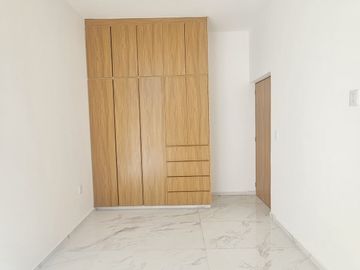 RESIDENCIA UNA PLANTA, 3 RECÁMARAS, 2 BAÑOS COMPLETOS, COCHERA PARA 2 AUTOS
