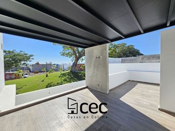 RESIDENCIA CON ALBERCA EN ESQUINA, 3 RECÁMARAS, 2.5 BAÑOS, VESTIDOR.