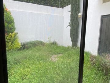 Venta casa en Fracc. Alta Vista. San Andrés Cholula. Entrada a Lomas Norte