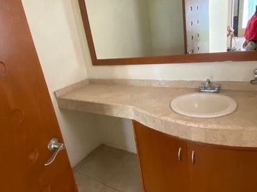 Venta casa en Fracc. Alta Vista. San Andrés Cholula. Entrada a Lomas Norte