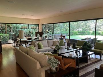 Casa en Club Bosques Santa Fe.