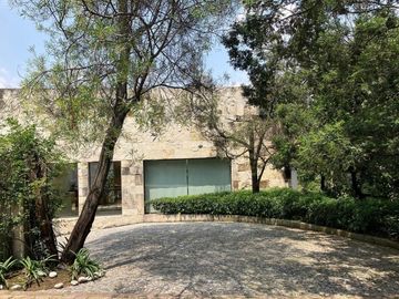 Casa en Club Bosques Santa Fe.