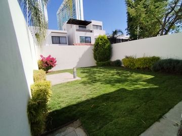 Casa en Santa Fe Juriquilla Condominio El Cielo