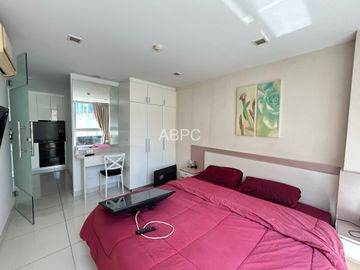 1 Bedroom condo in Park Royal 3 For Rent