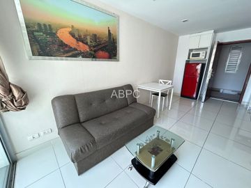 1 Bedroom condo in Park Royal 3 For Rent