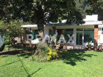 Residencia en Guayacahuala entrada a Cuernavaca por carretera Federal  - (3)
