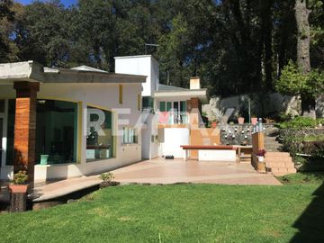 Residencia en Guayacahuala entrada a Cuernavaca por carretera Federal  - (3)