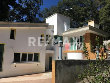 Residencia en Guayacahuala entrada a Cuernavaca por carretera Federal  - (3)