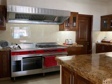 CASA EN VENTA CON ALBERCA Y VISTA AL MAR FRACC HORNOS INSURGENTES ACAPULCO DE JUAREZ