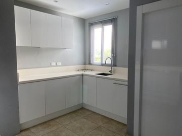 Departamento en Venta, Urb Villas del Bosques, JohR