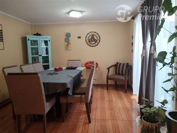 Casa en Venta en Holderlin / Rio Rhin / Barrio Holanda