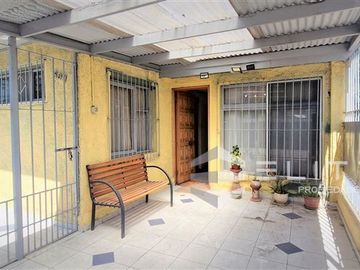 Casa en Venta en (JDS) Villa Los Paltos, Pasaje 1, casa 504, Quillota.