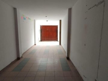 Casa En Venta En Urb. El Pinar - Comas