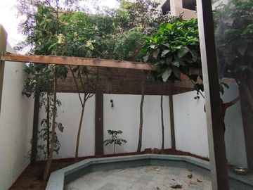 Casa En Venta En Urb. El Pinar - Comas