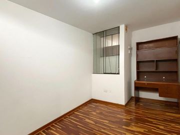 Se Vende Dpto En Mayorazgo A 2 Cuadras De La Pre De La Univ. De Lima
