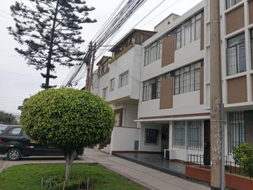 VENTA DE DEPARTAMENTO EN LINCE