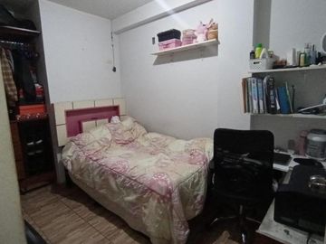 Se Vende Casa De Tres Pisos Frente Al Terminal Pesquero