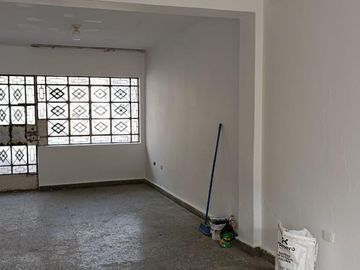 Venta De Casa En Jr. Santa Rosa-Comas