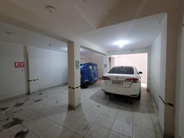 Venta De Hospedaje En SJL