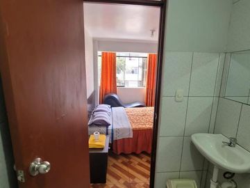Venta De Hospedaje En SJL