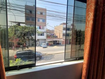 Venta De Hospedaje En SJL
