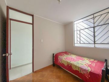 Venta De Casa En Urb. Alameda De Lima Norte I, Distrito De Santa Rosa, Lima