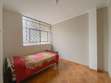 Venta De Casa En Urb. Alameda De Lima Norte I, Distrito De Santa Rosa, Lima