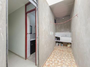 Venta De Casa En Urb. Alameda De Lima Norte I, Distrito De Santa Rosa, Lima
