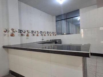 Casa En Venta 2 Pisos Huascar-San Juan Lurigancho
