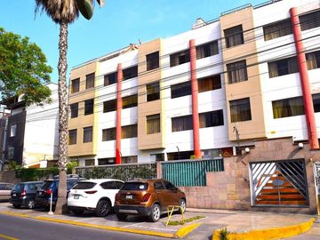 VENTA DE DEPARTAMENTO EN SURCO