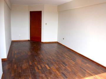 VENTA DE DEPARTAMENTO EN SURCO