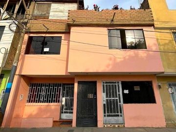 Casa En Venta Al Costado Del Terminal Pesquero