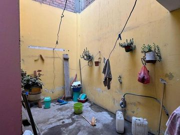 Casa En Venta Al Costado Del Terminal Pesquero